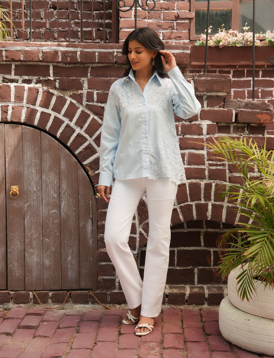 Cotton Schiffli Collar Shirt