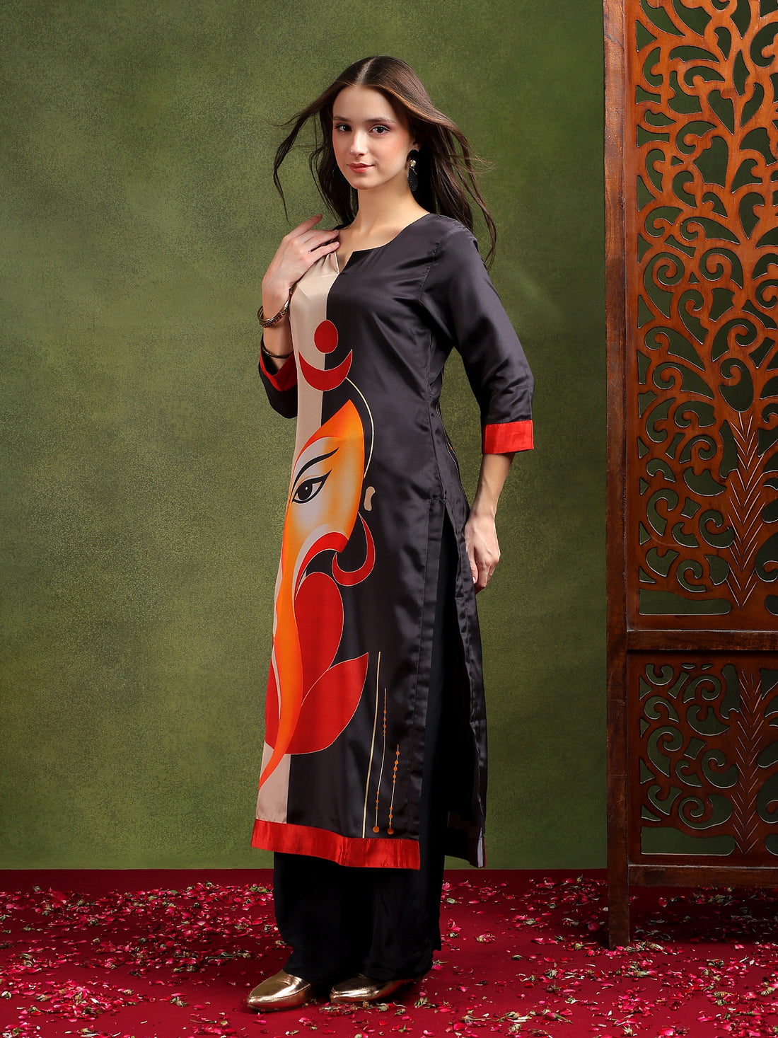 Mangal Murti Kurta Set