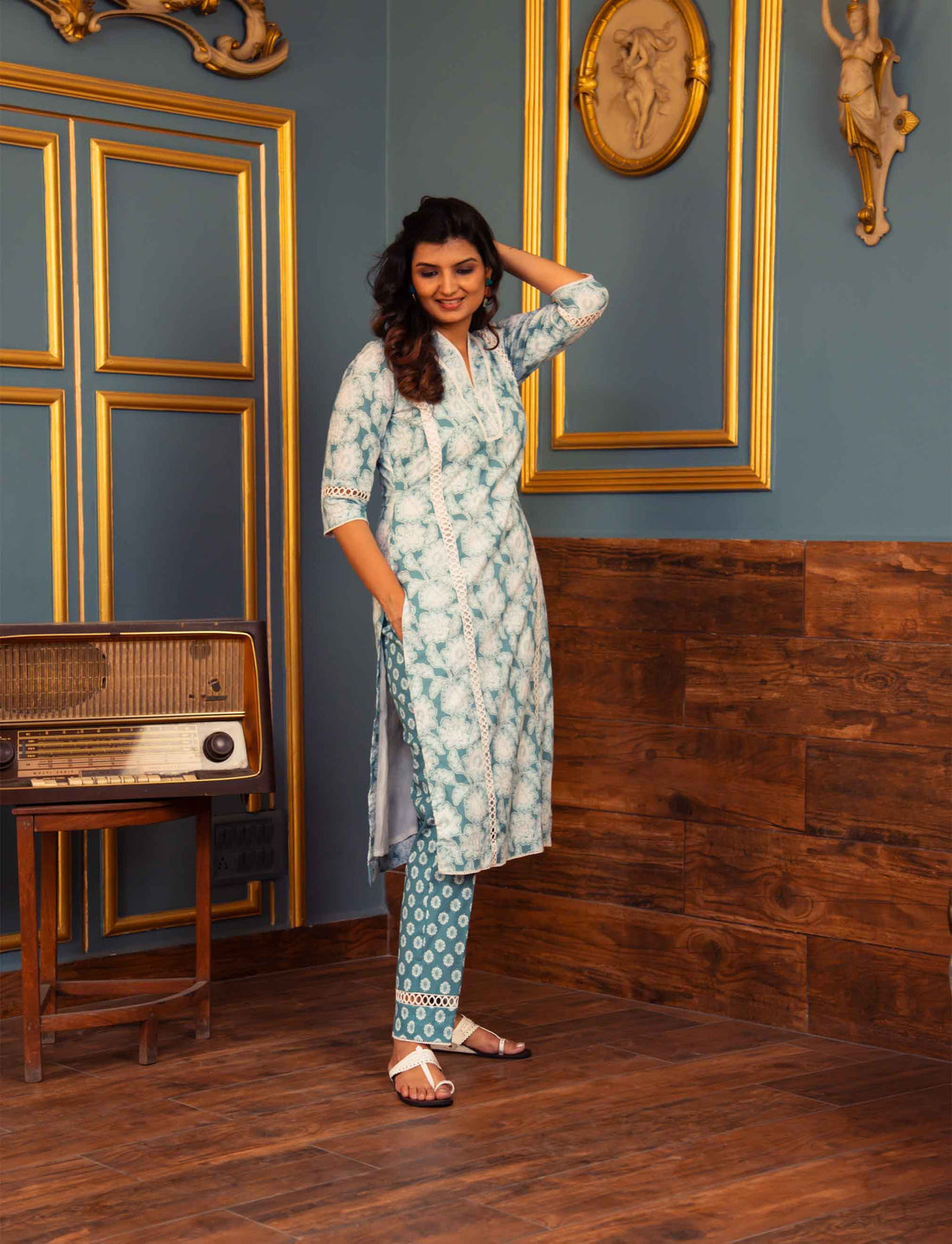 Lace Embellished Kurta Set