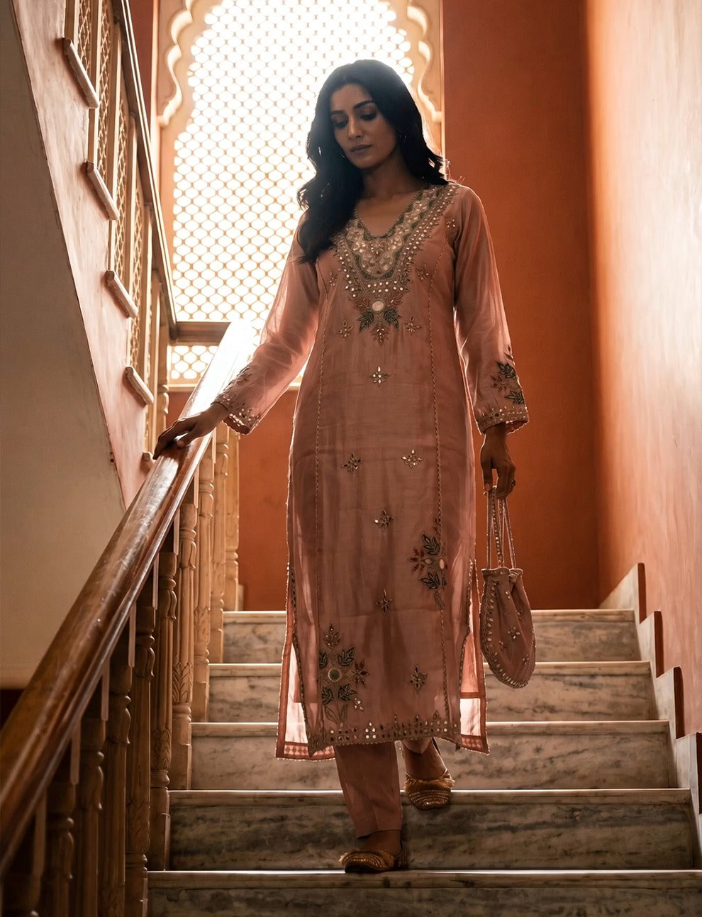 Aaina Blush Set